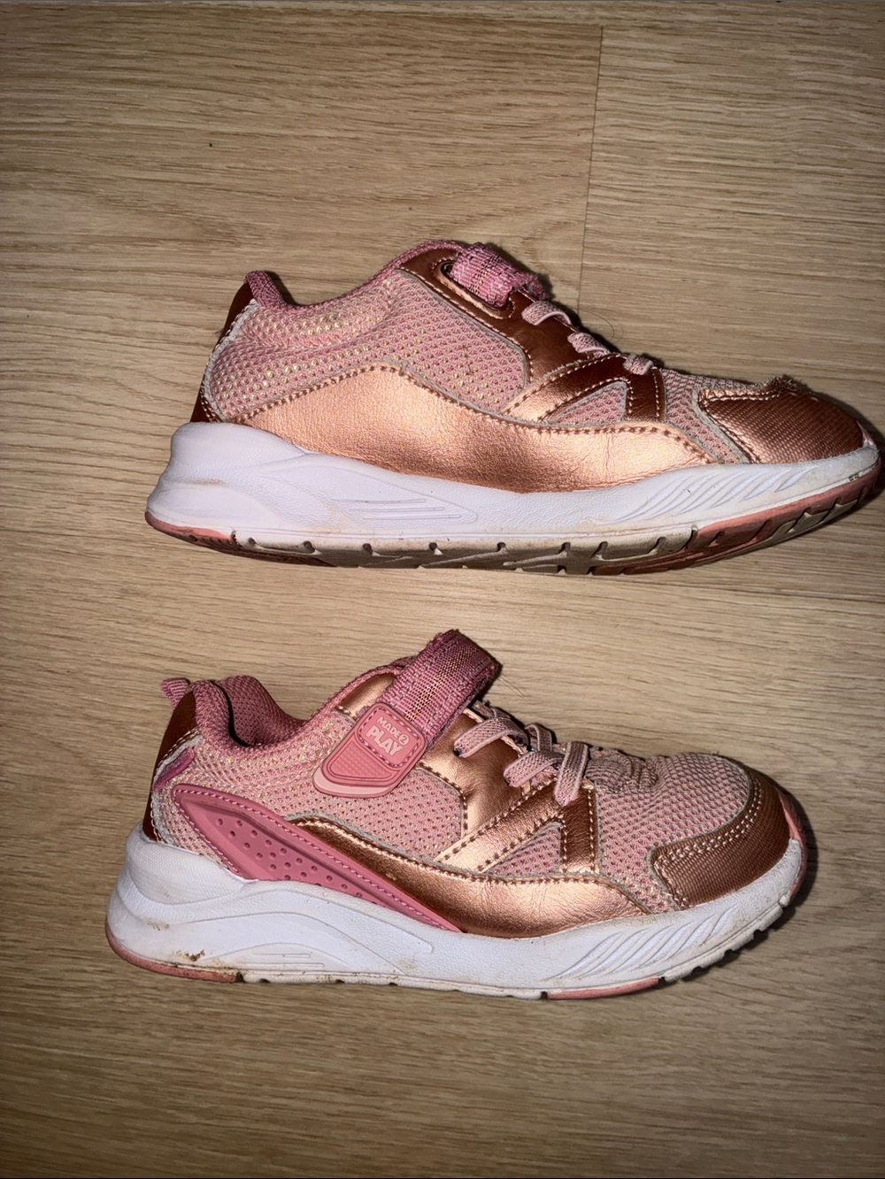 Stride Rite Pink Rose Gold Metallic Athletic Sneakers - Casual Comfort
